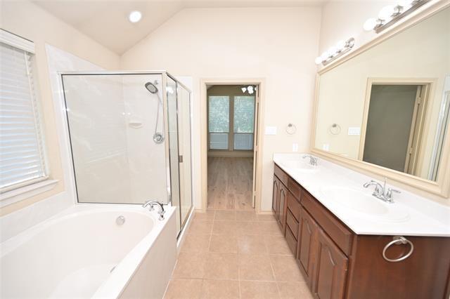 Building Photo - 1500 Dun Horse Dr