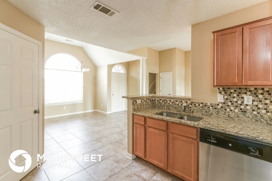 Building Photo - 9723 Tucker Creek Cove