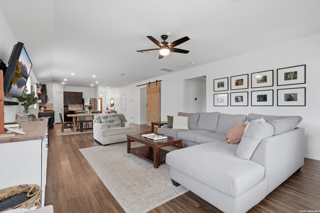 Building Photo - 5125 Blue Ivy