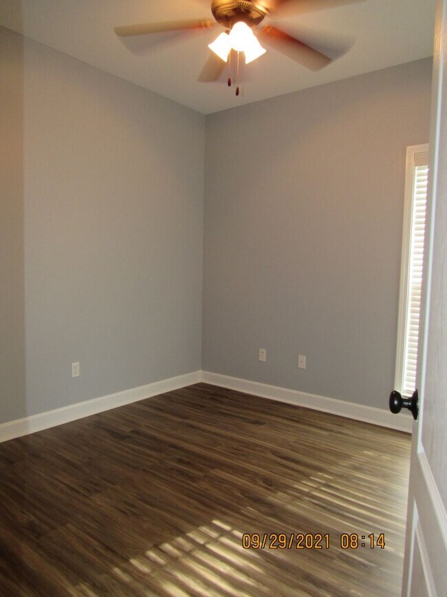 Building Photo - Currington Farms Subdivision!
