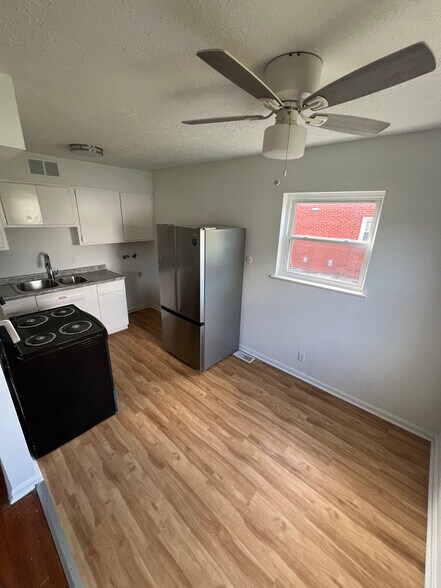 Building Photo - 3218 Orchard Manor Cir
