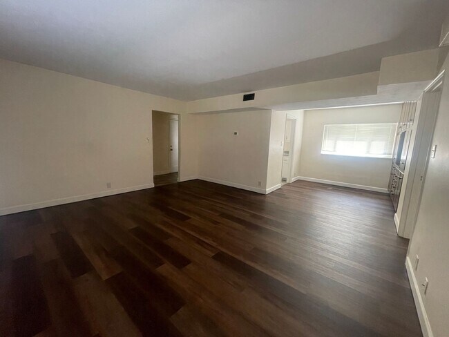 Building Photo - 2366 S Patterson Blvd