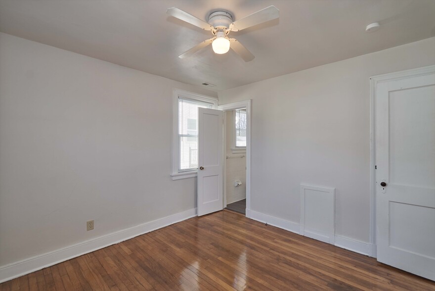 Building Photo - 1707 Greenville Ave