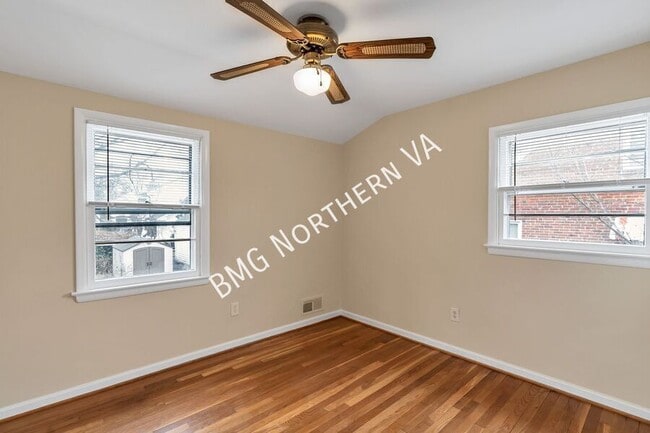 Building Photo - 5722 4th St S