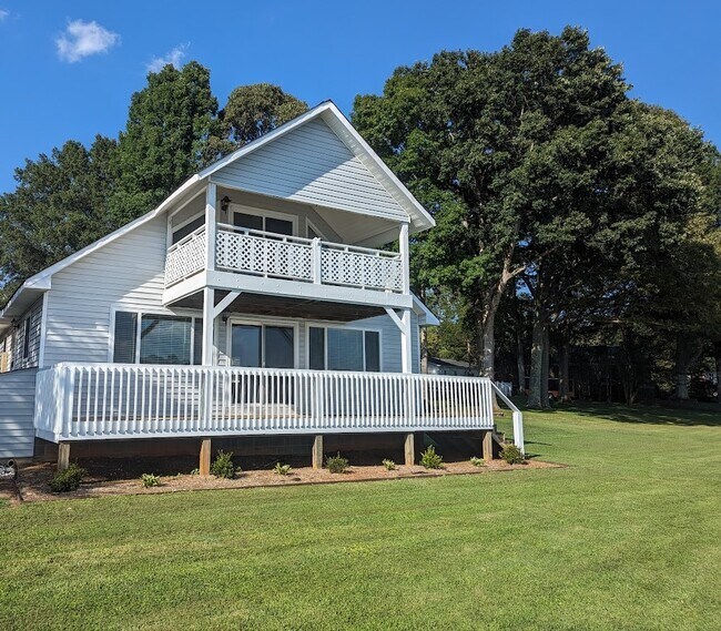 Primary Photo - 343 Sundown Rd