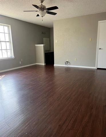 Building Photo - 3012 Barrington Ct