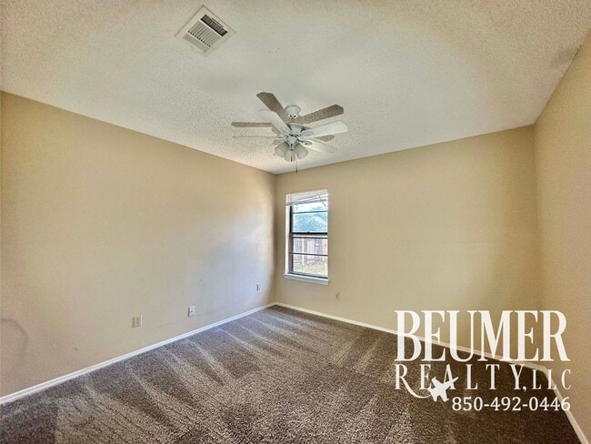 Building Photo - Charming 3 bedroom 2 bath Home for Rent