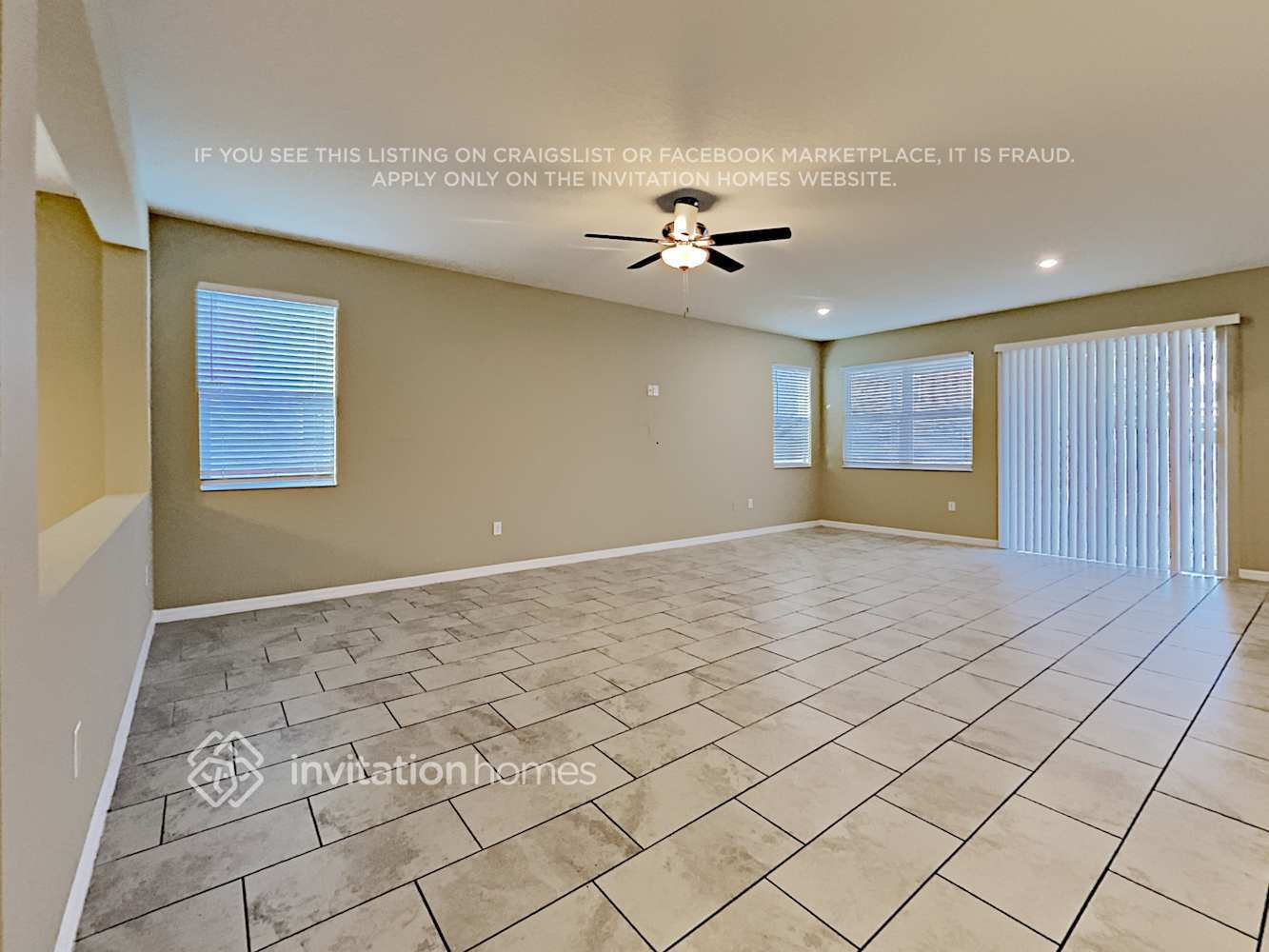 Building Photo - 14231 Seranoa Dr