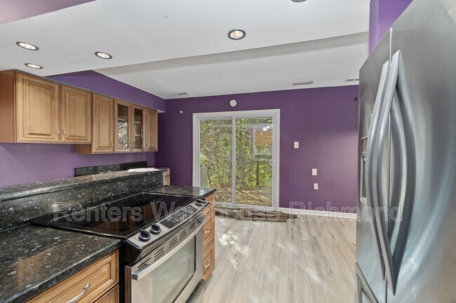 Building Photo - 1825 Ivystone Dr