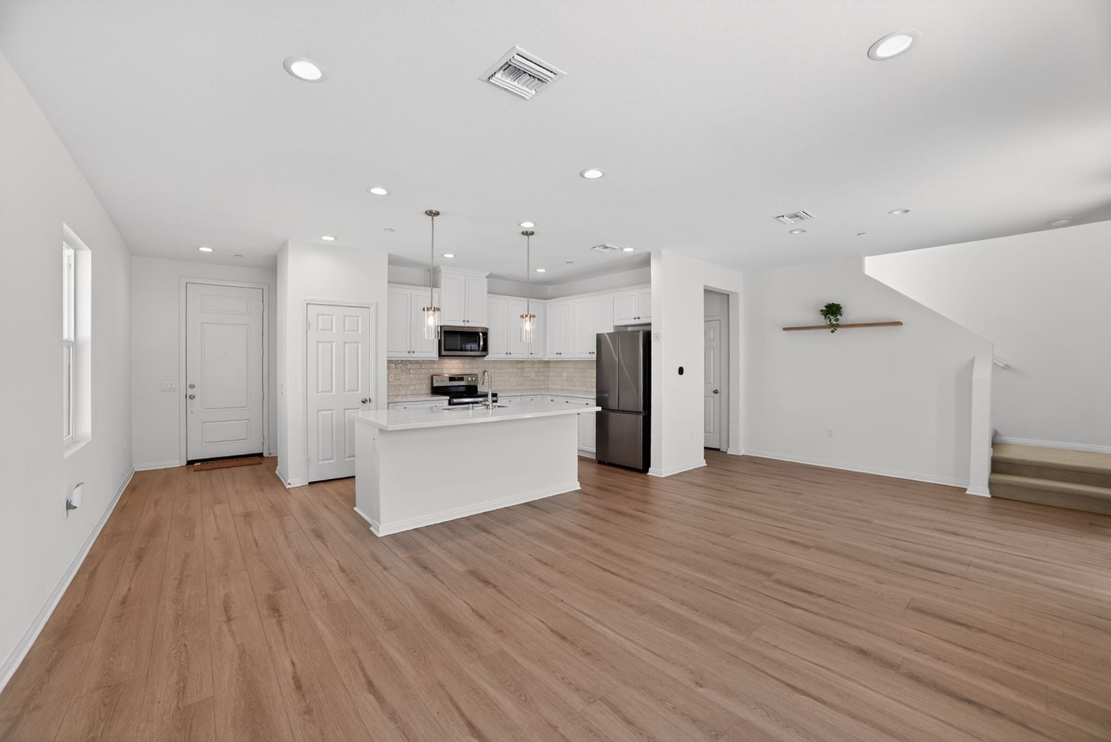 Building Photo - 2471 Satsuma Cir