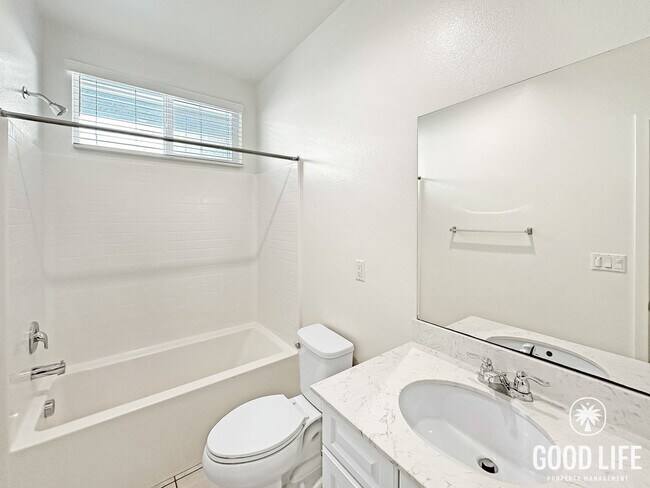 Building Photo - Beautiful 3BR Home in Stanton | Private Yard + 3 Car Attached Garage