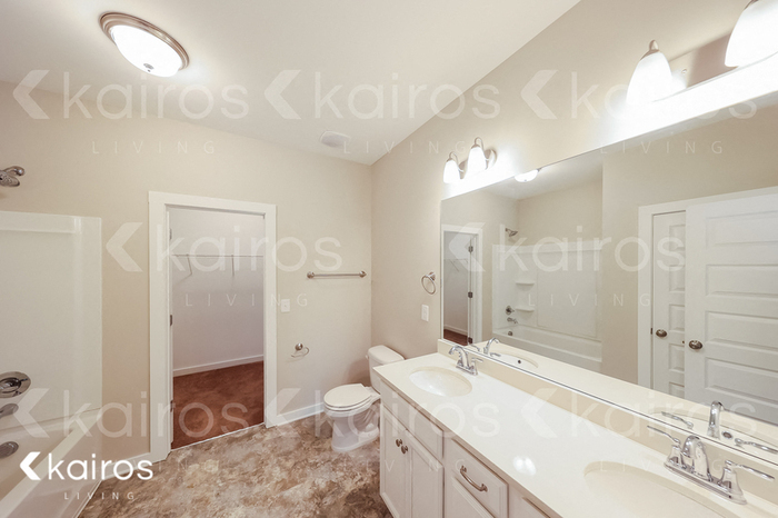 Building Photo - 11512 Crimson Ridge Rd