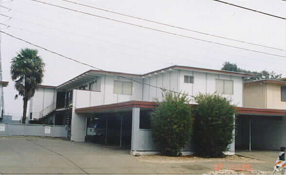 Building Photo - 2021 Stanton Ave