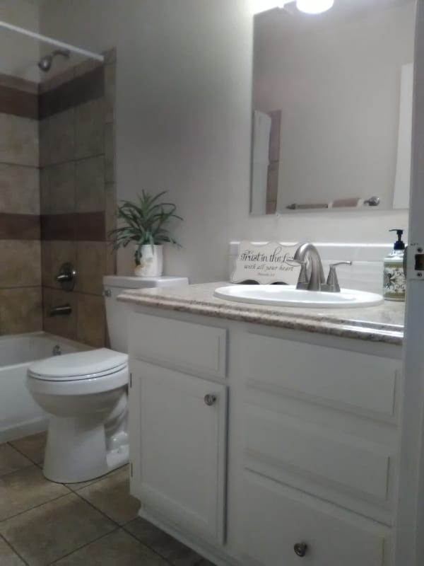 Building Photo - 1852 Zebulon Dr