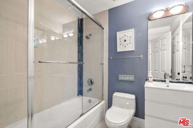 Building Photo - 4544 Tobias Ave