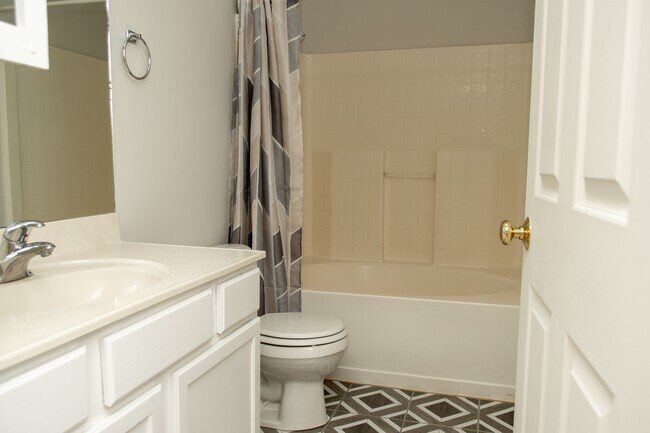 Building Photo - 427 S 1200 W