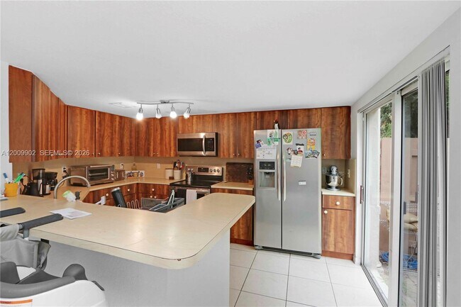 Building Photo - 10921 NW 88th Terrace