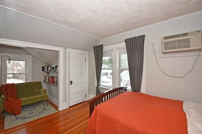 Building Photo - 43 Tampa St