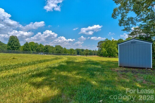 Building Photo - 3421 Sorrells Baxter Rd