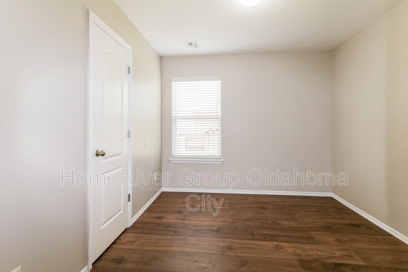 Building Photo - 6136 Cielo Terrace
