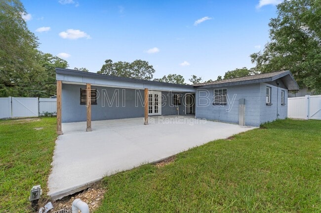 Building Photo - 6121 N Falkenburg Rd