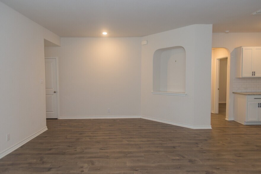 Building Photo - 14059 Coquina Blfs
