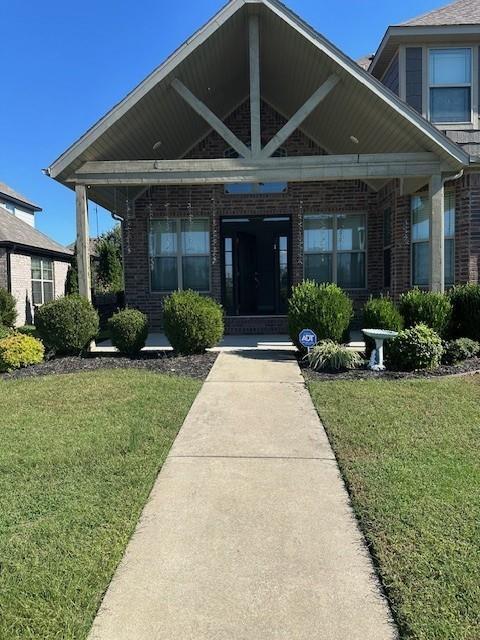 Primary Photo - 2202 NE Steinbeck Dr