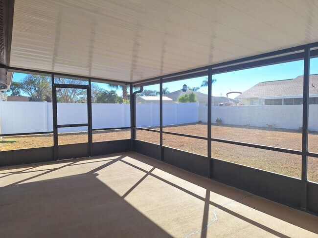 Building Photo - PELICAN COVE WEST 2BR 2BA FOR RENT