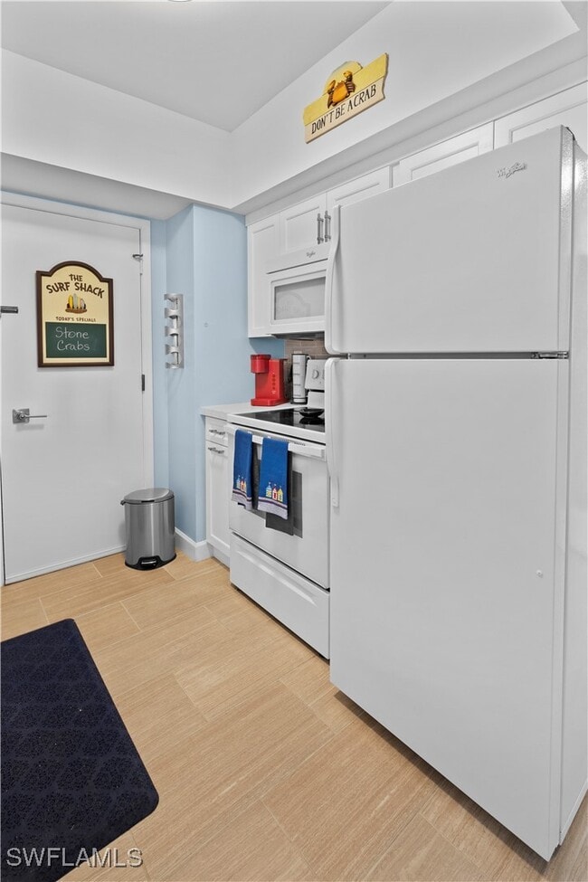 Building Photo - 240 Seaview Ct