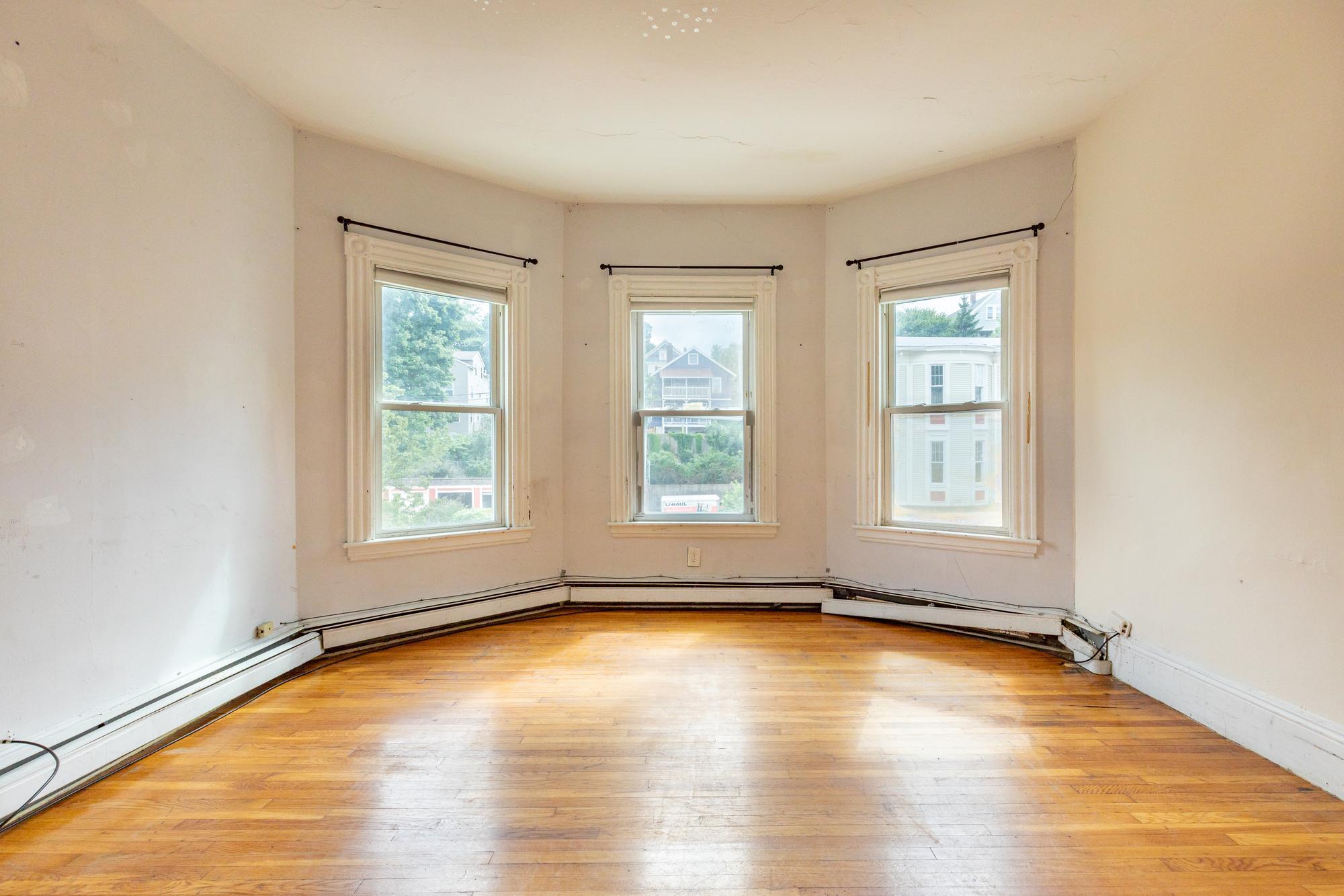 Building Photo - 93A Hillside St