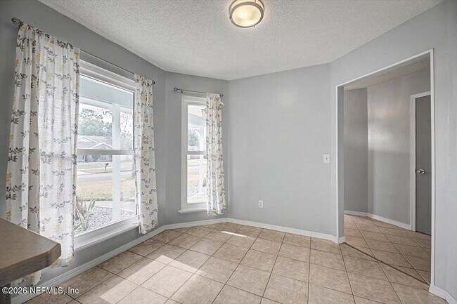 Building Photo - 8472 Bandera Cir W