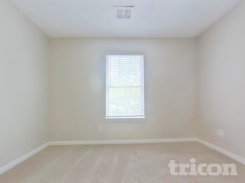 Building Photo - 7093 Springgrove Ct