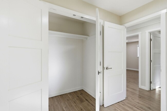 Building Photo - Turnkey Open-Concept Home with Central A/C & Solar