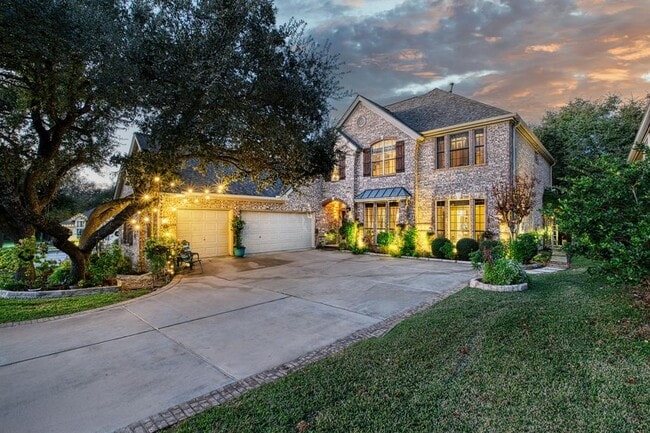 Primary Photo - 1800 Bluffwood Pl
