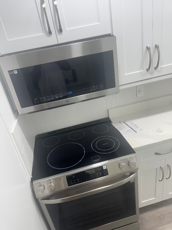 Building Photo - 3527 18th Ave S