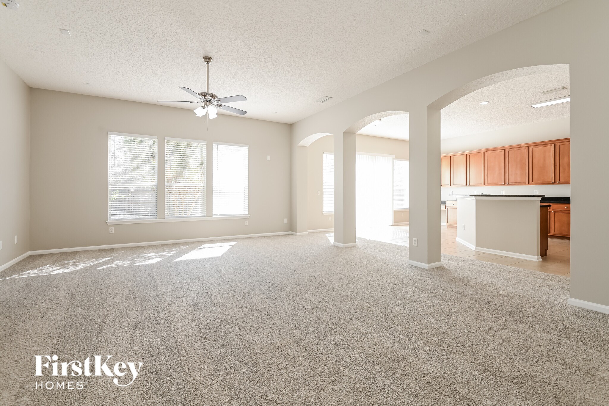 Building Photo - 5184 Johnson Lake Ct