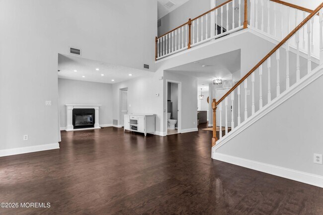 Building Photo - 141 Old Orchard Ln