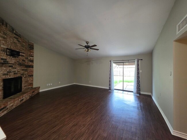 Building Photo - 6903 Tara Dr