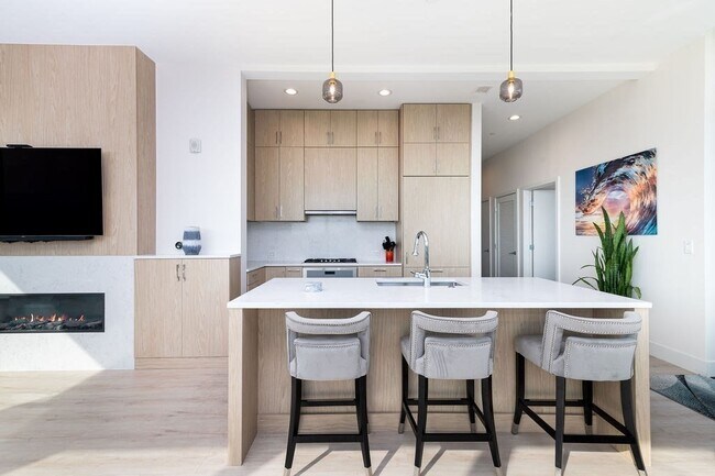 Building Photo - 60 Quincy Shore Dr