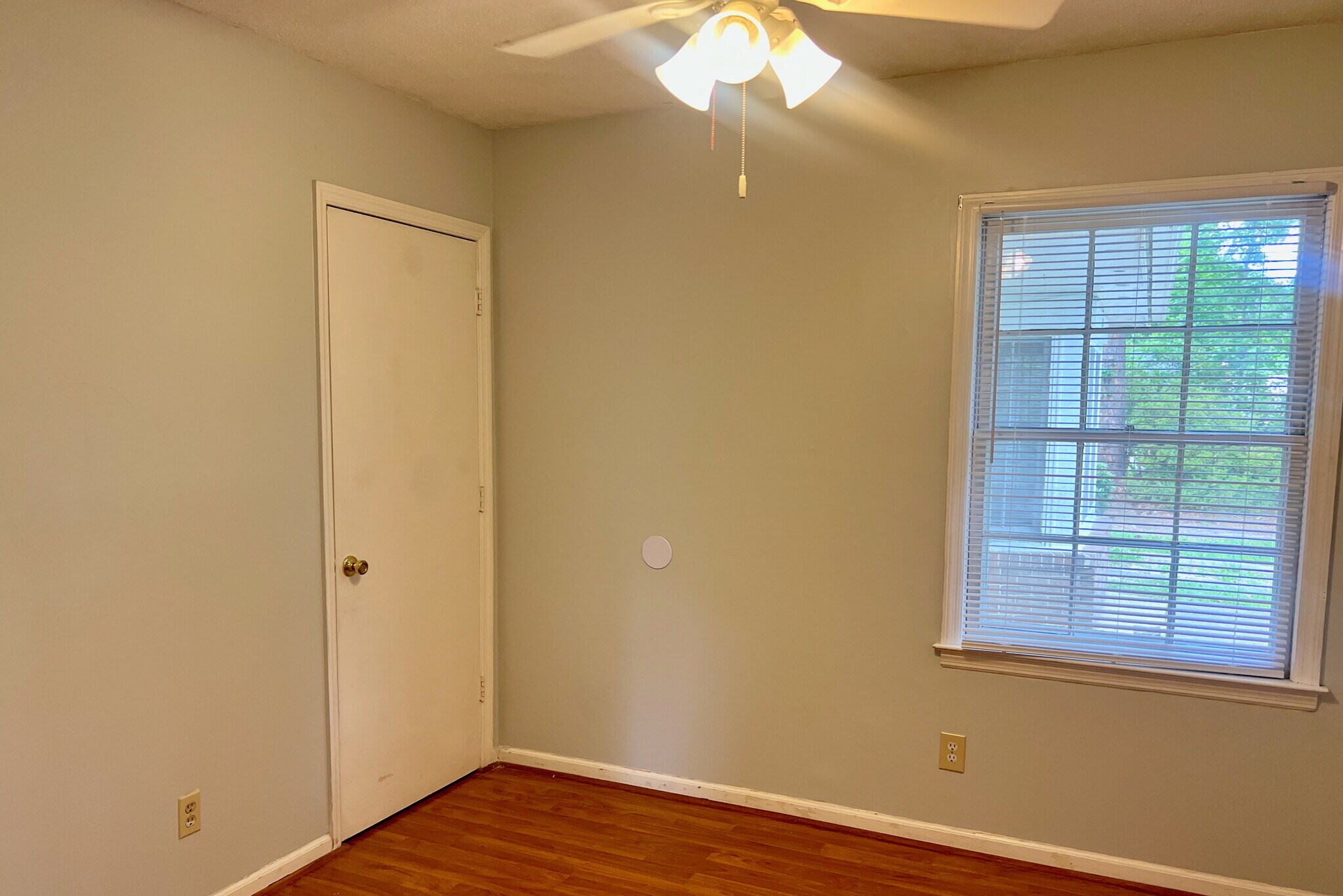 Building Photo - 4602 Norwich Rd