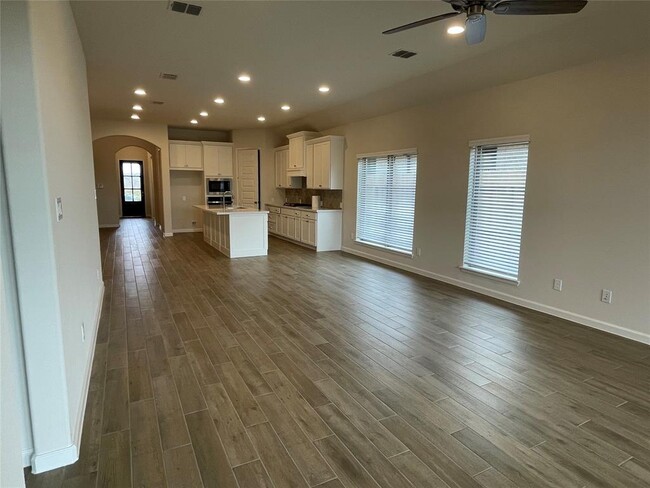 Building Photo - 115 Savory Saute Dr