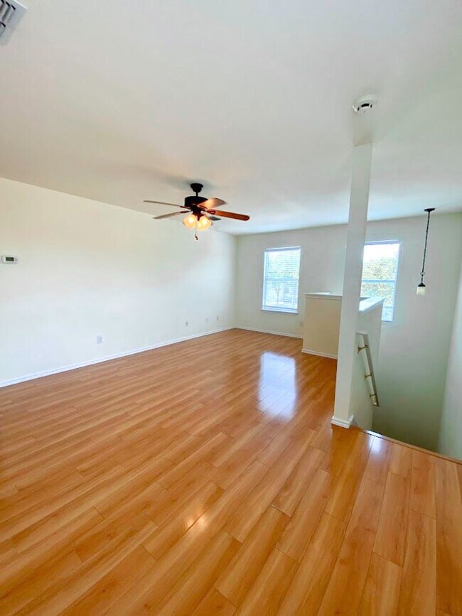 Building Photo - Lovely home in Wildhorse Vista Neighborhood