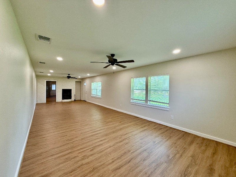 Building Photo - 3906 E Denman Ave