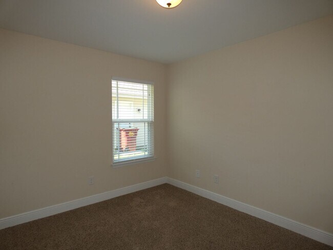 Building Photo - 5061 Carley Ct