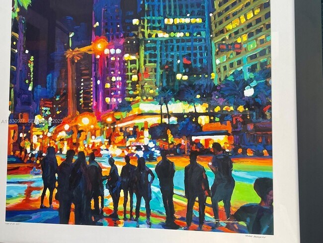 Building Photo - 315 NE 3rd Ave