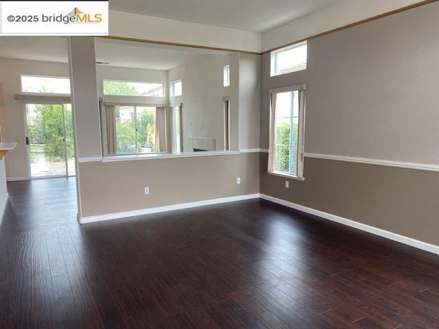 Building Photo - 1575 Summerland Way