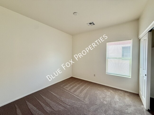 Building Photo - 6658 S Stone Fly Dr