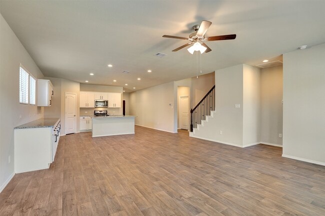 Building Photo - 13845 Rock Island Trl