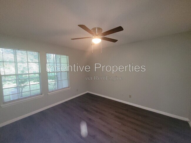 Building Photo - 5956 Westgate Dr