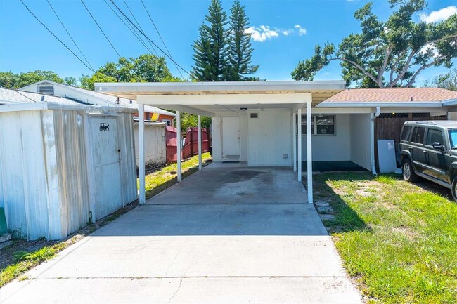 Building Photo - 1720 53rd St S